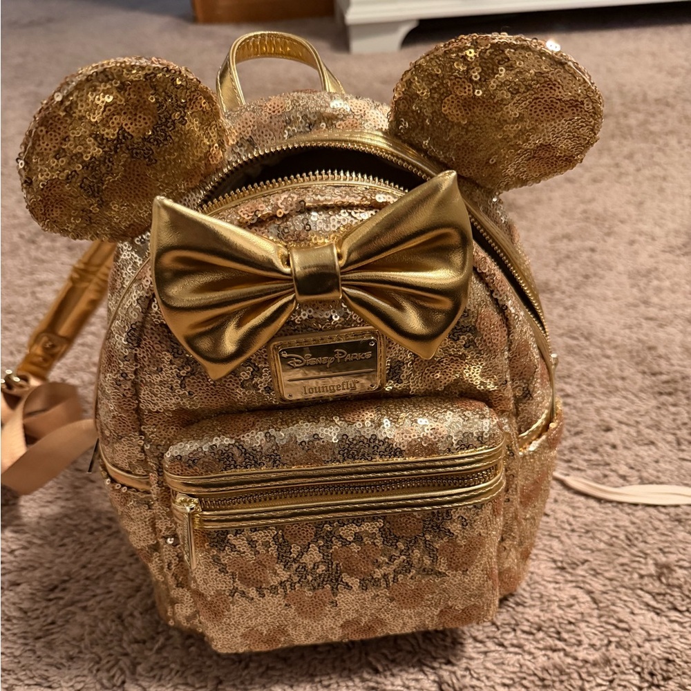 Minnie Mouse Gold Sequin Loungefly Mini Backpack - Picture 2 of 4